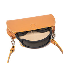 Cargar imagen en el visor de la galería, Leather Case for AirPods Max (Light Orange - top-grain)-1