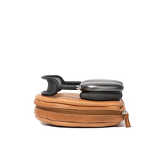 Cargar imagen en el visor de la galería, Leather Case for AirPods Max (Brown)-0