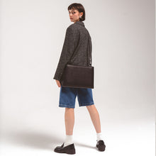 Cargar imagen en el visor de la galería, Slim Leather Sleeve for iPad-1

